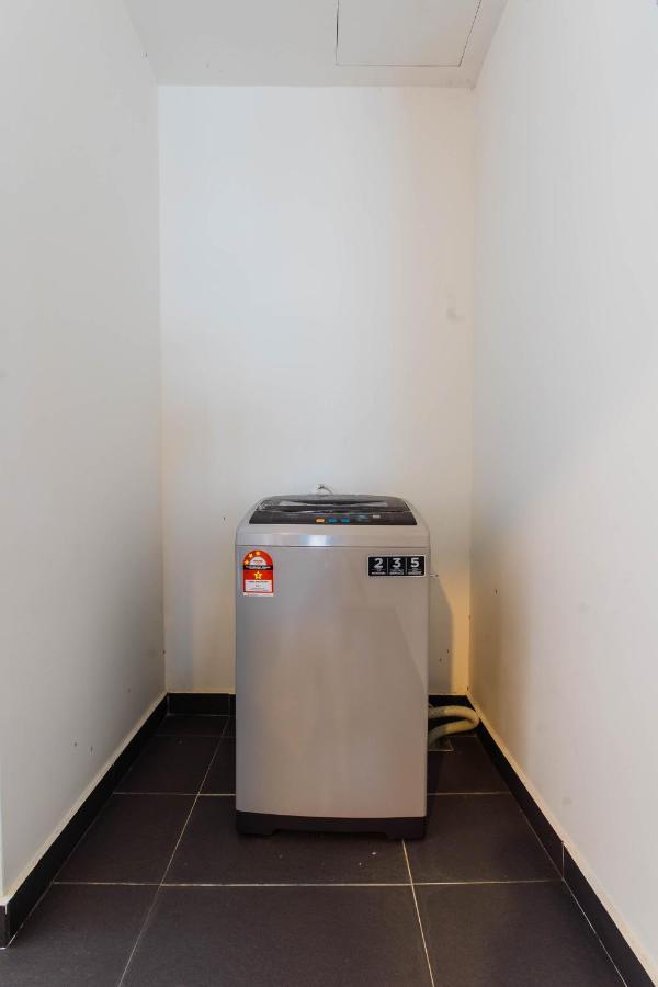 Cozy Homestay With Wifi @Encorp Strand Mall @Alpha Ivf Petaling Jaya Exterior foto