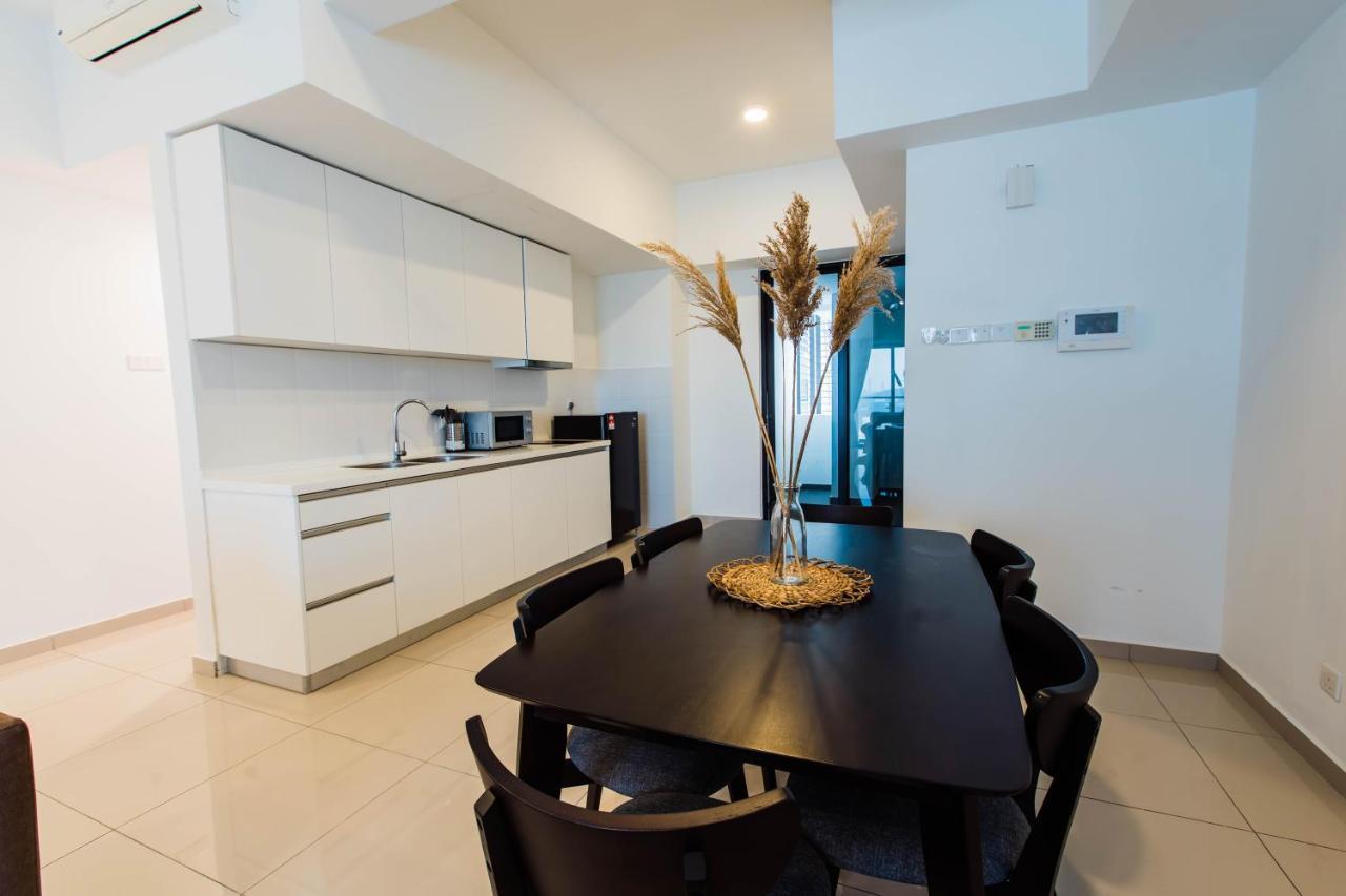Cozy Homestay With Wifi @Encorp Strand Mall @Alpha Ivf Petaling Jaya Exterior foto