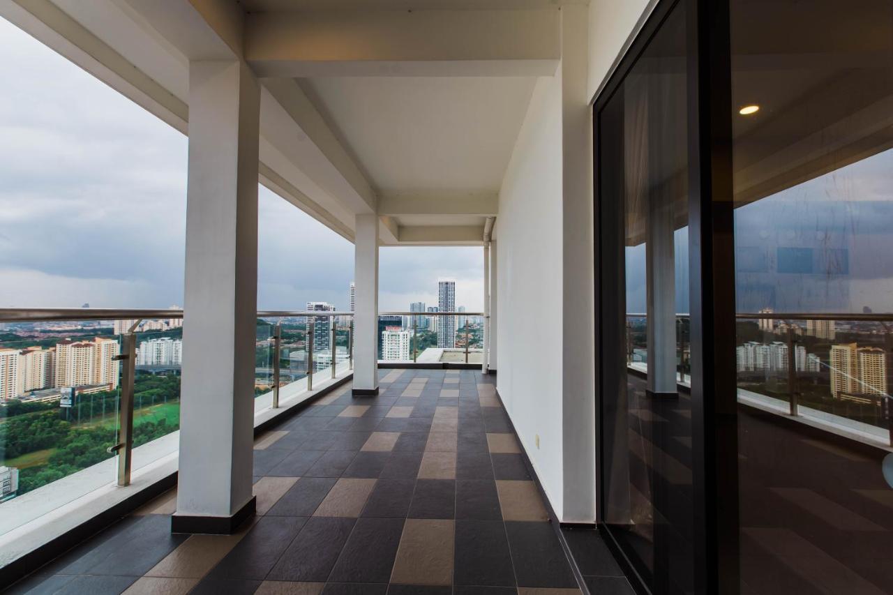 Cozy Homestay With Wifi @Encorp Strand Mall @Alpha Ivf Petaling Jaya Exterior foto